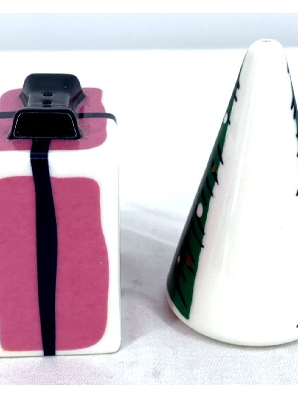 Kate Spade New York Village Salt & Pepper Lenox Christmas Gift & Tree 3" - Picture 2 of 7